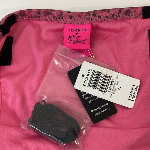 Elegant Pink Strapless Dress - Picture 10 of 16